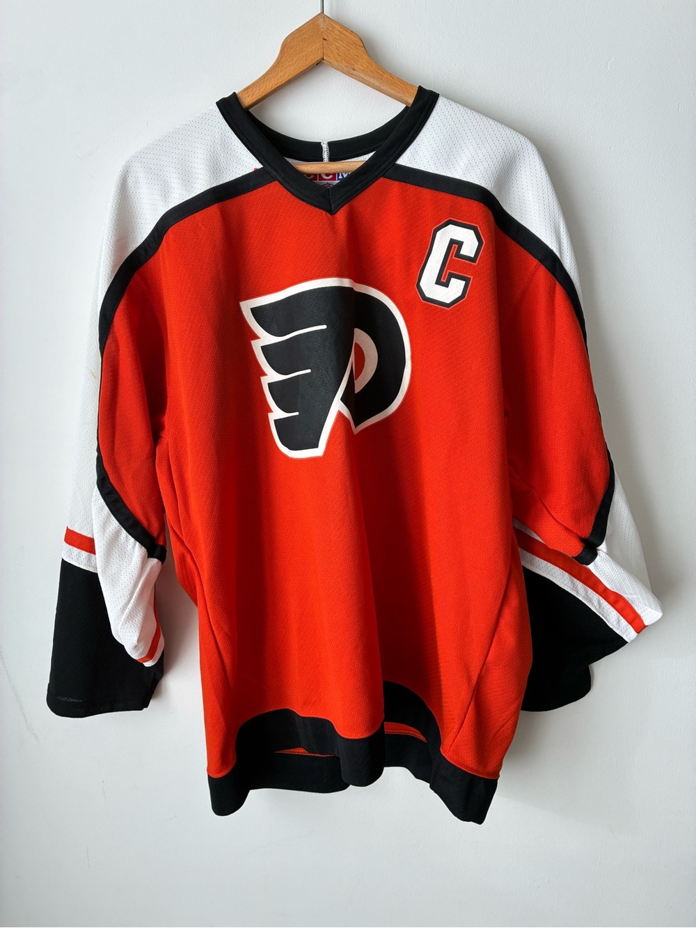 Vintage Philadelphia Flyers Jersey Captain CCM NHL Lindros